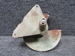 0760612-1 Cessna 150M Flap Drive Pulley Assembly RH (Warped)